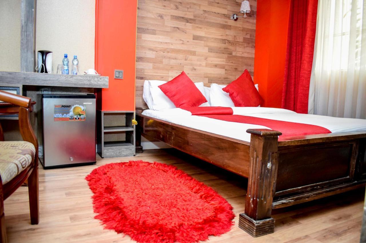 Simba Village Relax Inn Eldoret Eksteriør billede