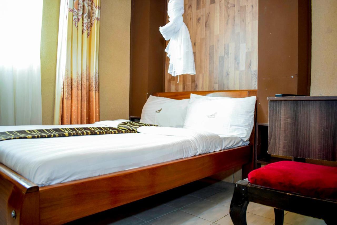Simba Village Relax Inn Eldoret Eksteriør billede